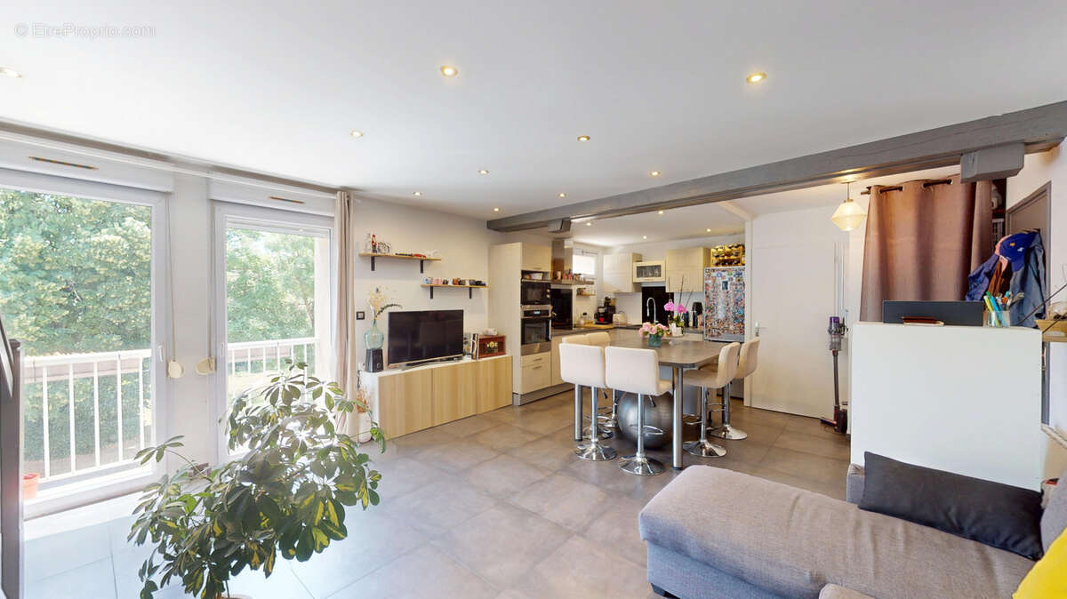 Appartement à LONGVIC