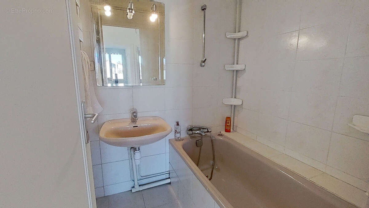 Appartement à TASSIN-LA-DEMI-LUNE