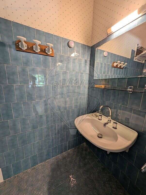 Commerce à MARSEILLE-8E