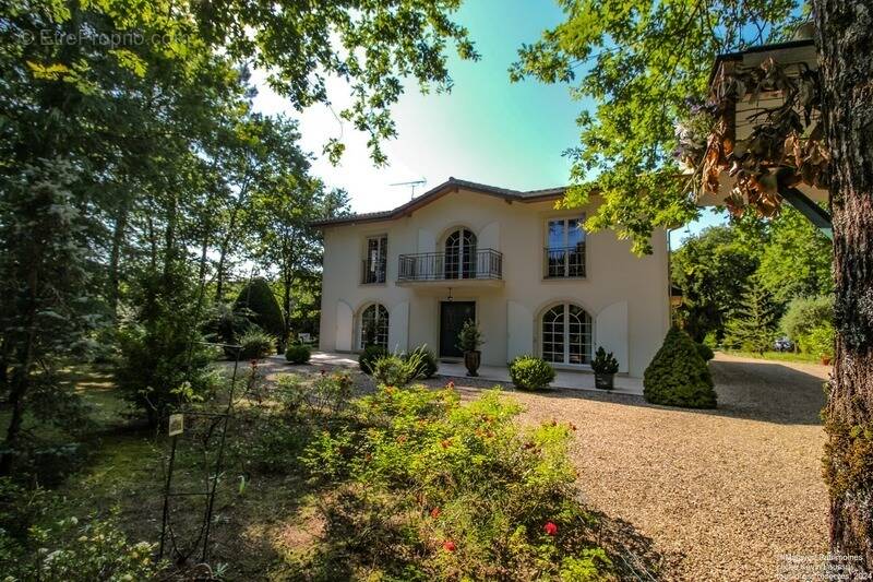 Maison à CANDRESSE