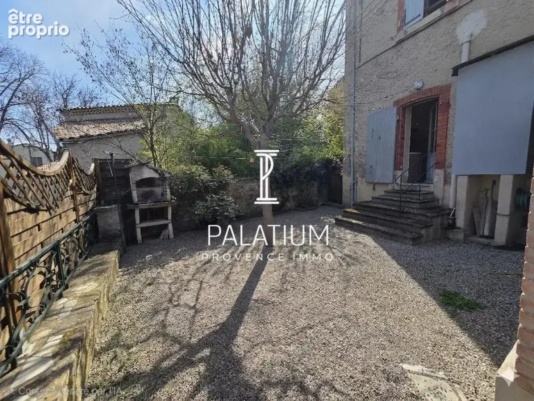 FORCALQUIER – Maison de Ville de 76 m² à Rénover avec Jardin, Dépendance et Garage Sécurisé - photo 15