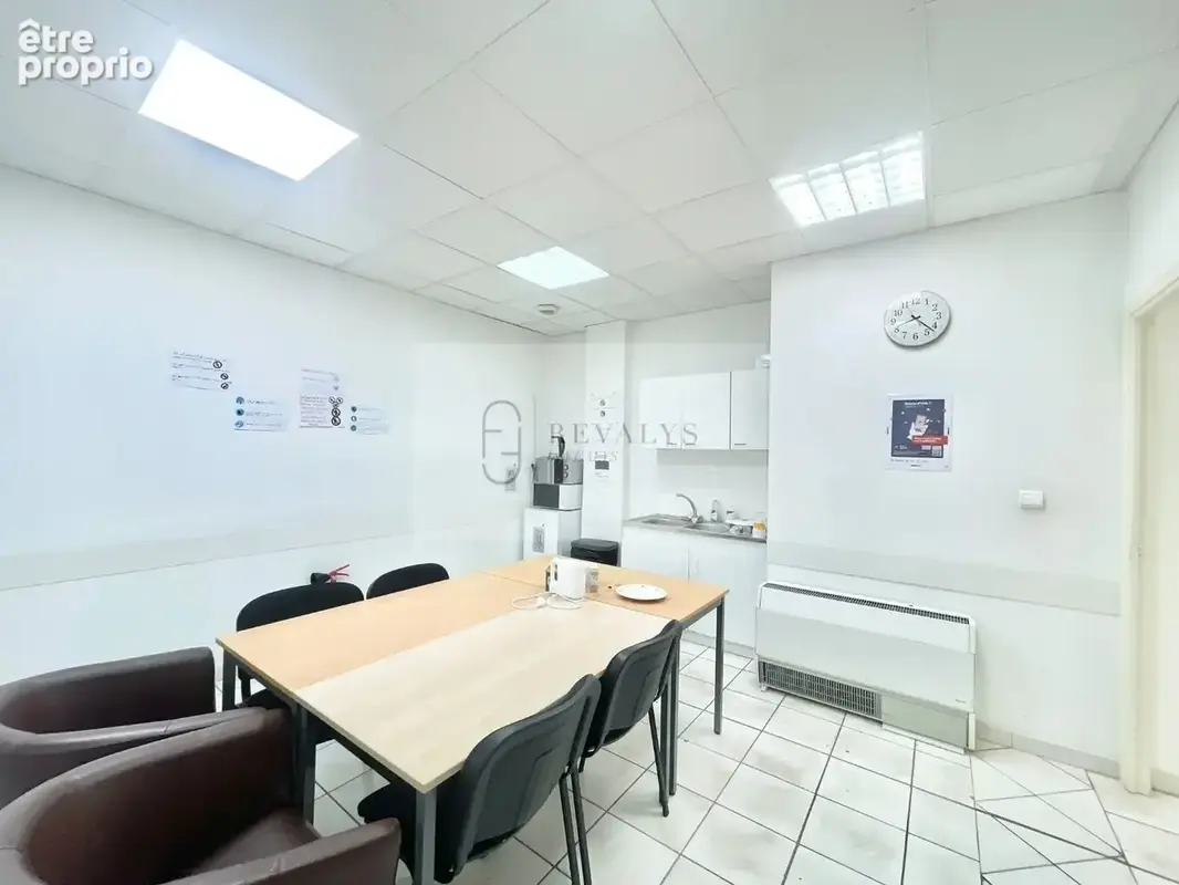 Alpes maritimes (06) - nice est / ariane - a vendre locaux d'activites 460m2 norme pmr acces securise - photo 9