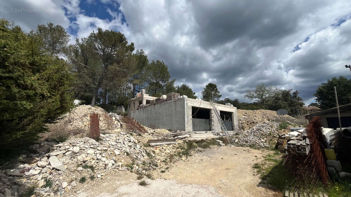 Maison à NANS-LES-PINS