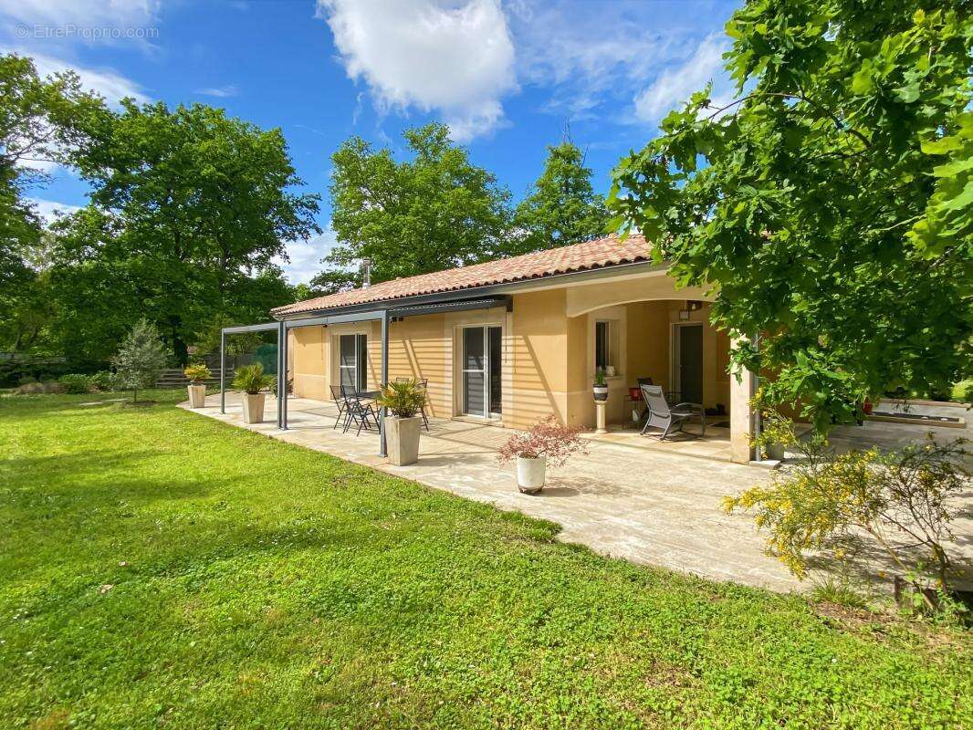 Maison à SAINT-DENIS-DE-PILE