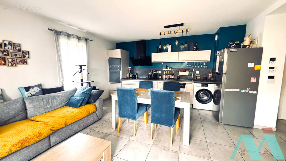 Appartement à LE CASTELLET