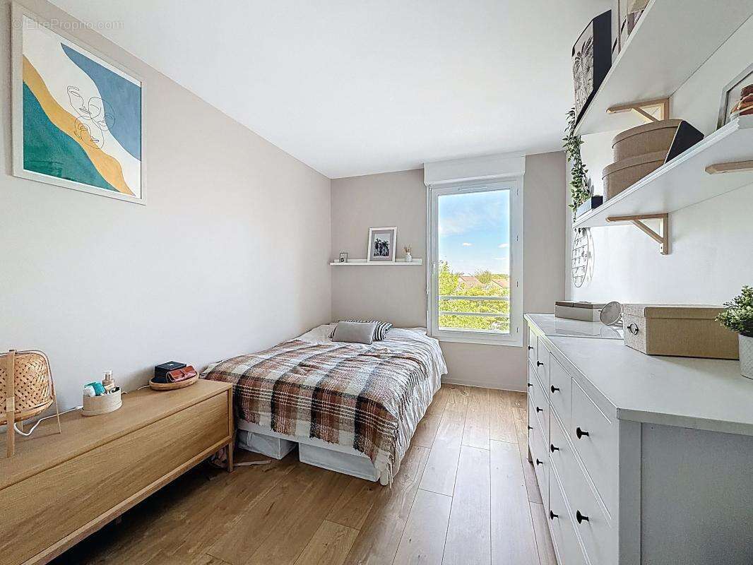 Appartement à MONTIGNY-LE-BRETONNEUX