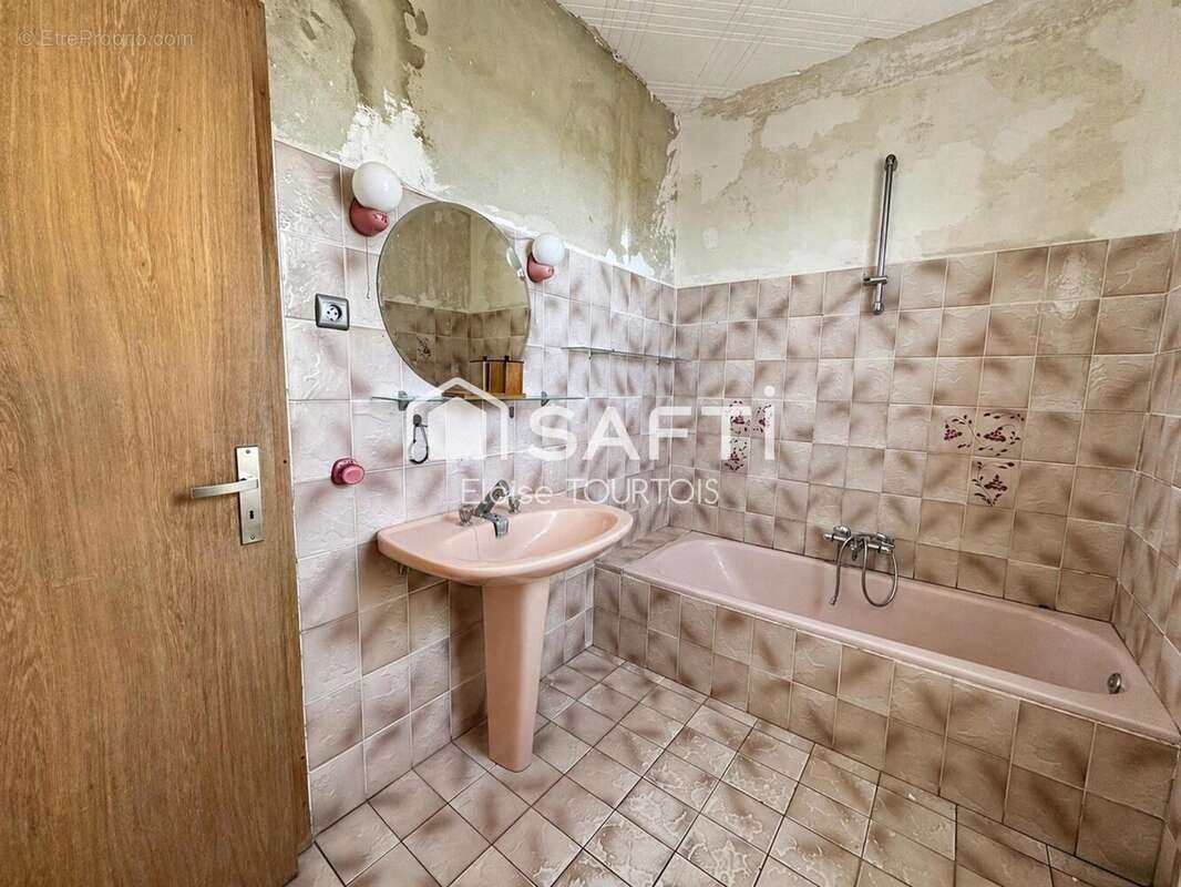 Maison 94 m² à L'hopital  - photo 6