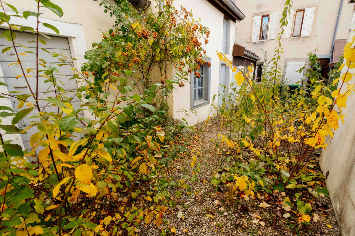 Maison à PONTARLIER