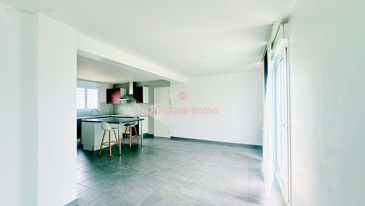 Maison à QUERQUEVILLE