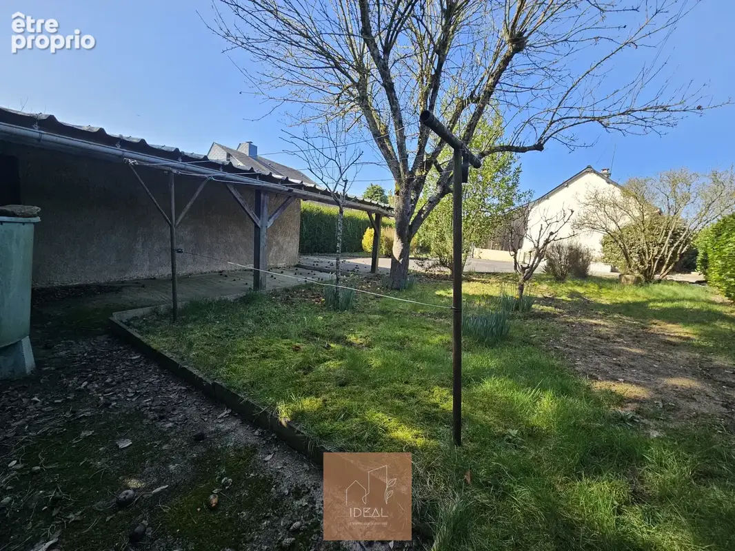 Terrain 377m2 a vendre en plein centre de bruz - photo 3