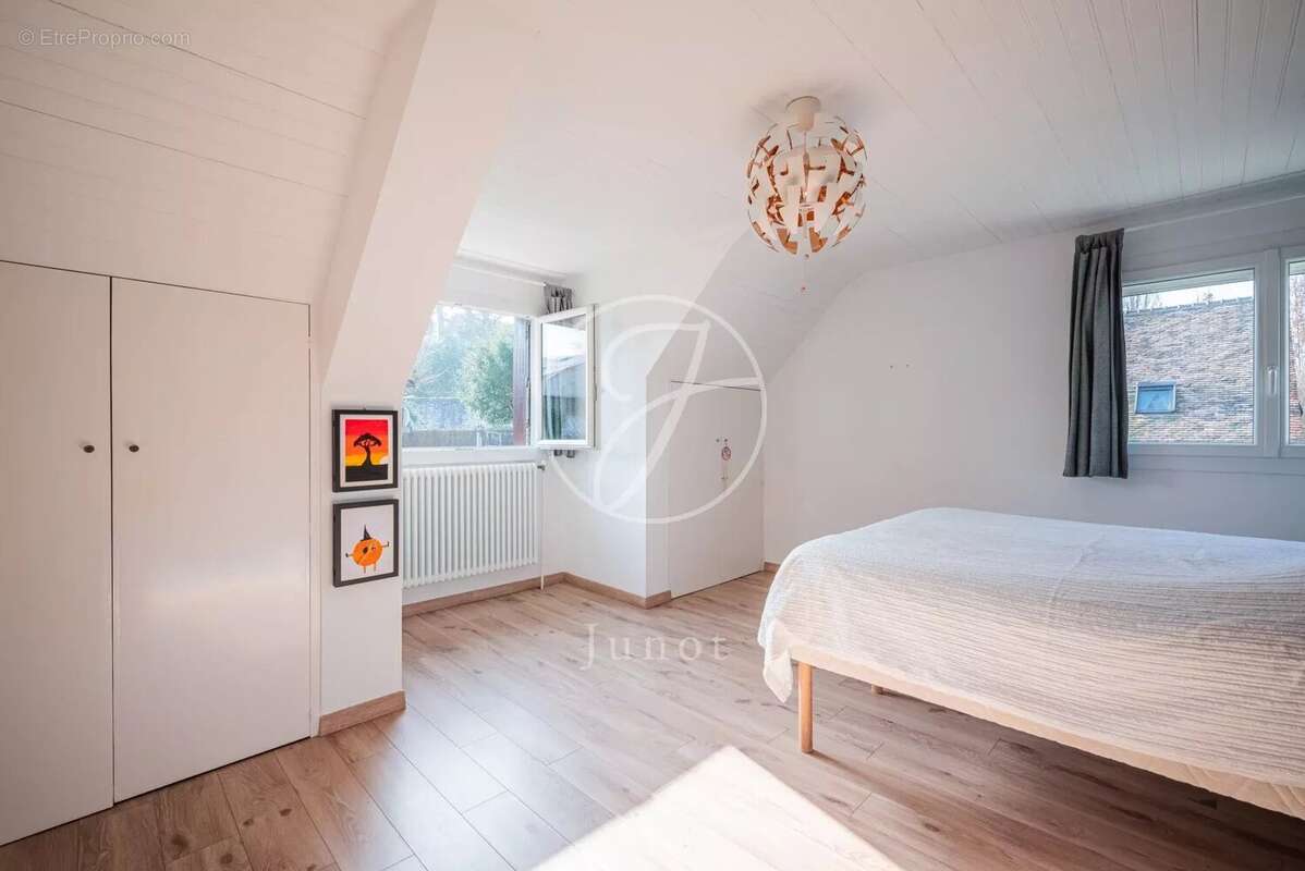 Maison à MARLY-LE-ROI