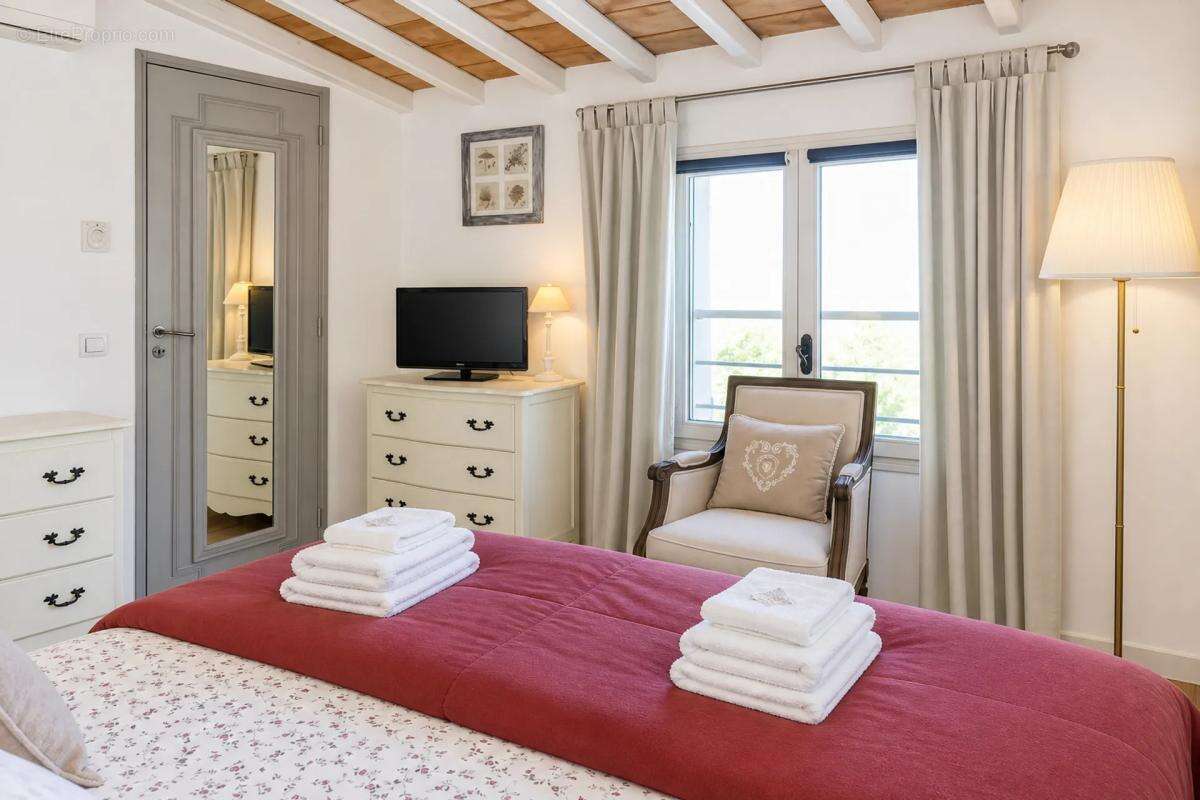 Maison à SAIGNON