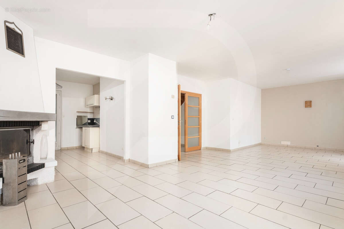 Maison - 107m2 - forêt de montgeon - photo 8
