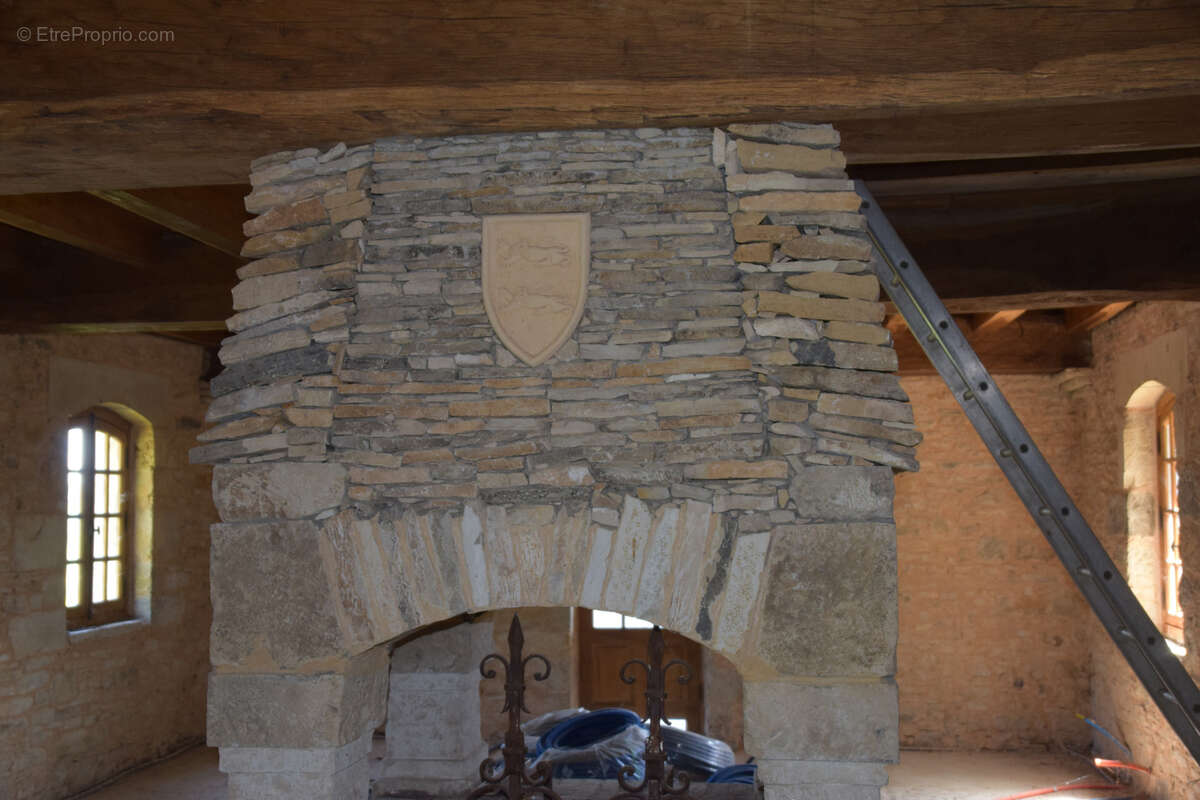 Maison à ALLAS-LES-MINES