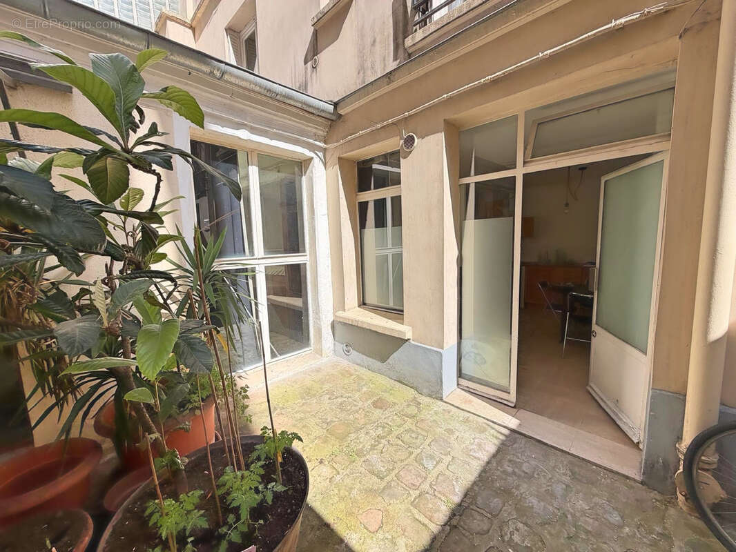 Appartement à PARIS-11E