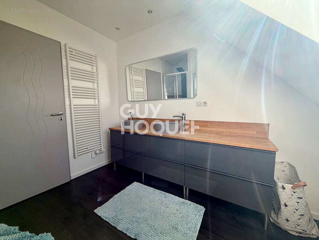 Maison  4 pièce(s)  124 m2 sur une parcelle de 1290 m² - photo 11