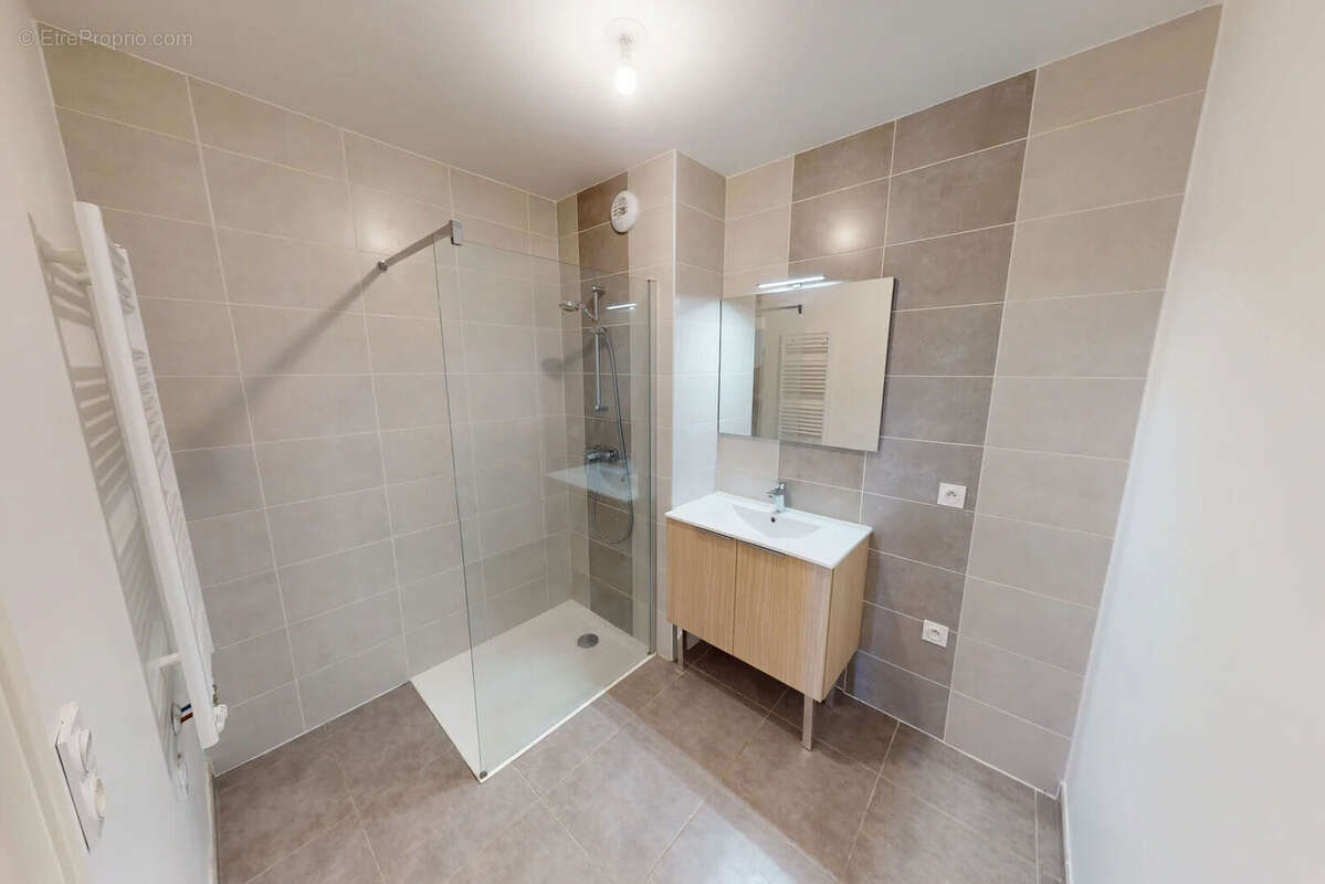 Appartement à VILLARD-BONNOT