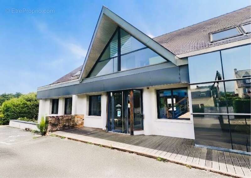 Local/bureau à vendre QUIMPER - 670 m² - Parking  Quartier Ty Pont Kerroué - photo 2