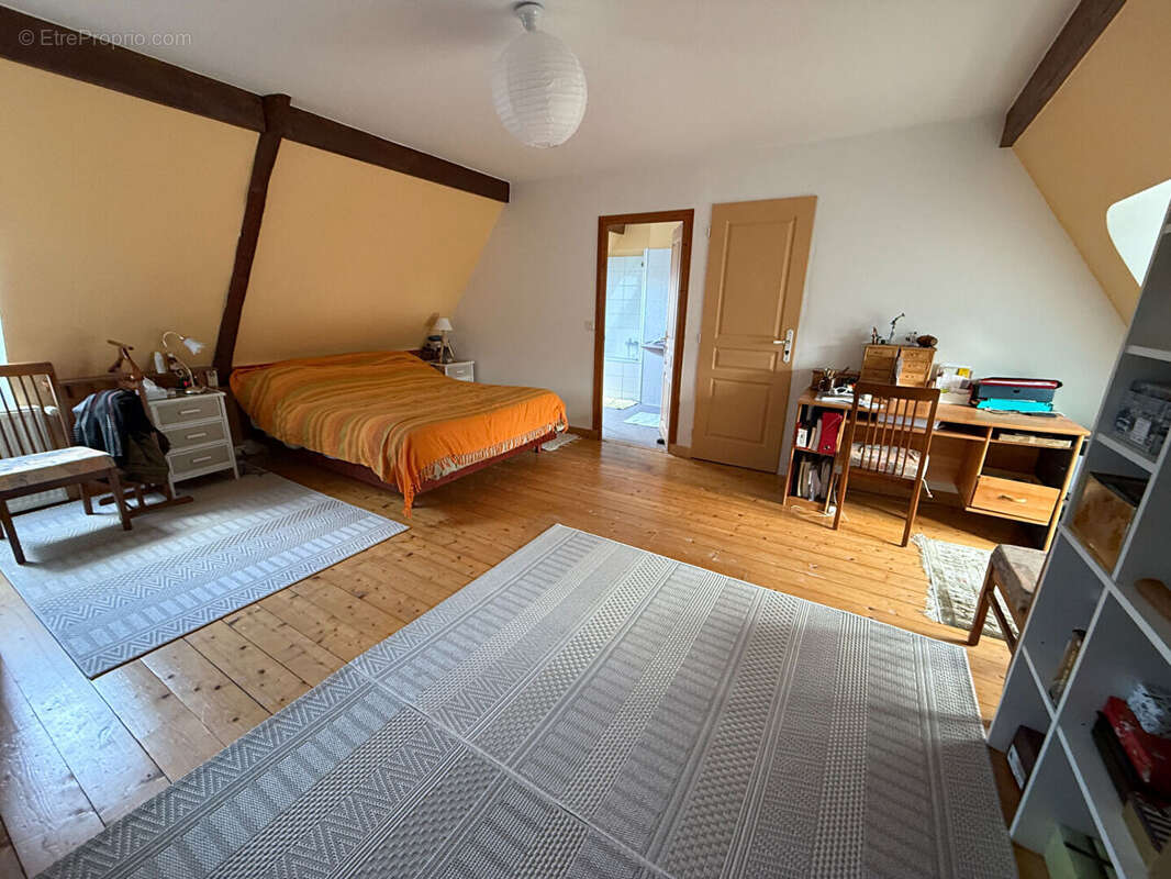 Maison à MINIAC-MORVAN