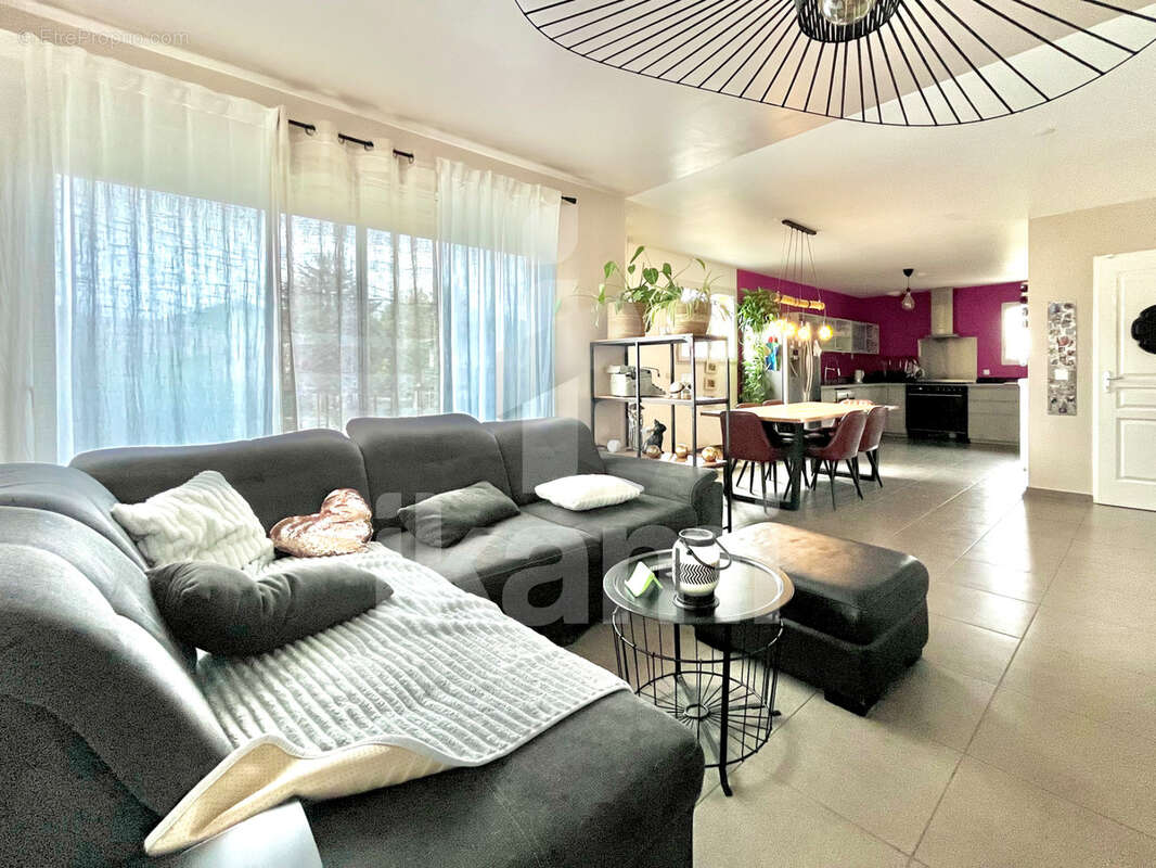 Appartement à SAINT-JULIEN-EN-GENEVOIS