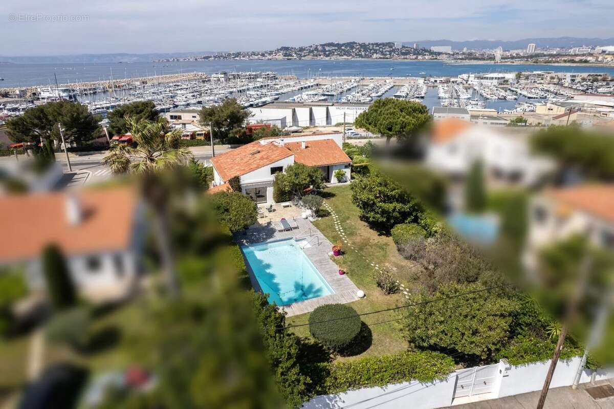Maison à MARSEILLE-8E