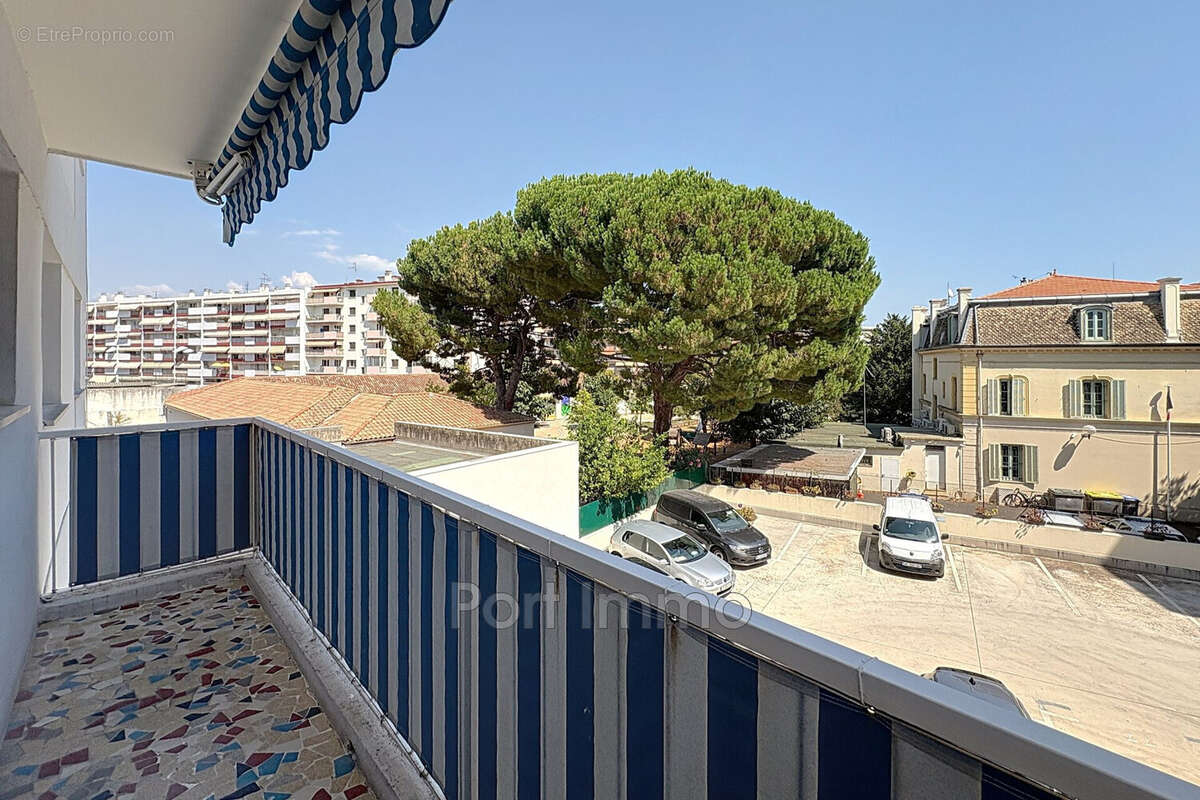 Appartement 94 m² à Cagnes-Sur-Mer  - photo 7