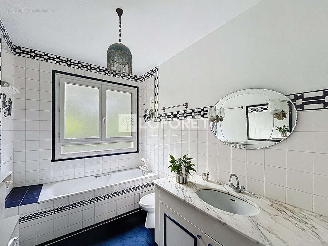 Appartement à BOUGIVAL