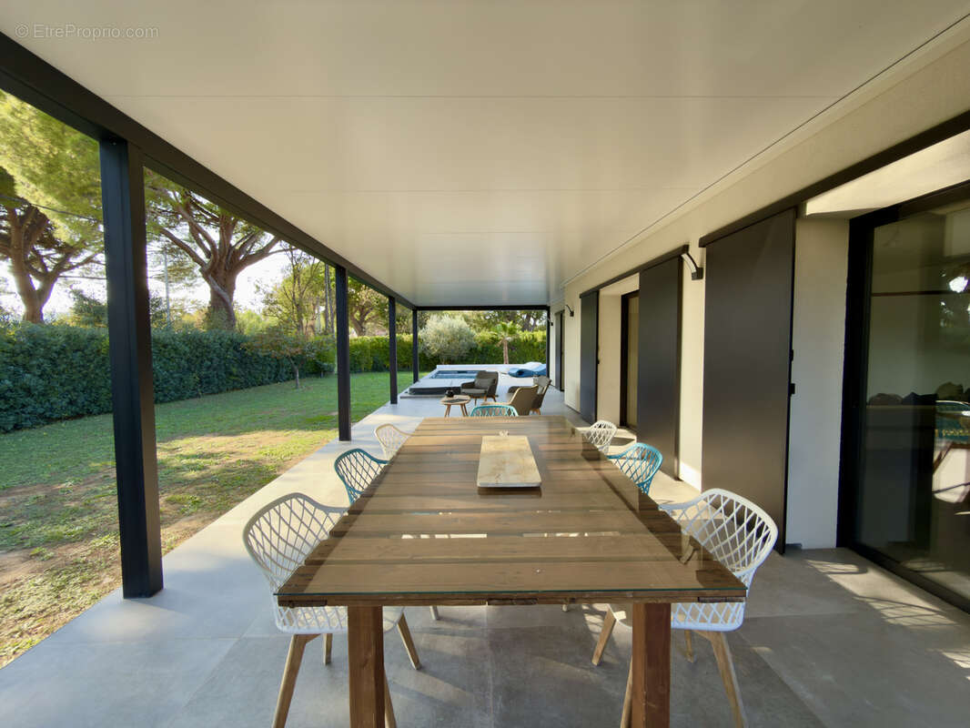 Maison à HYERES