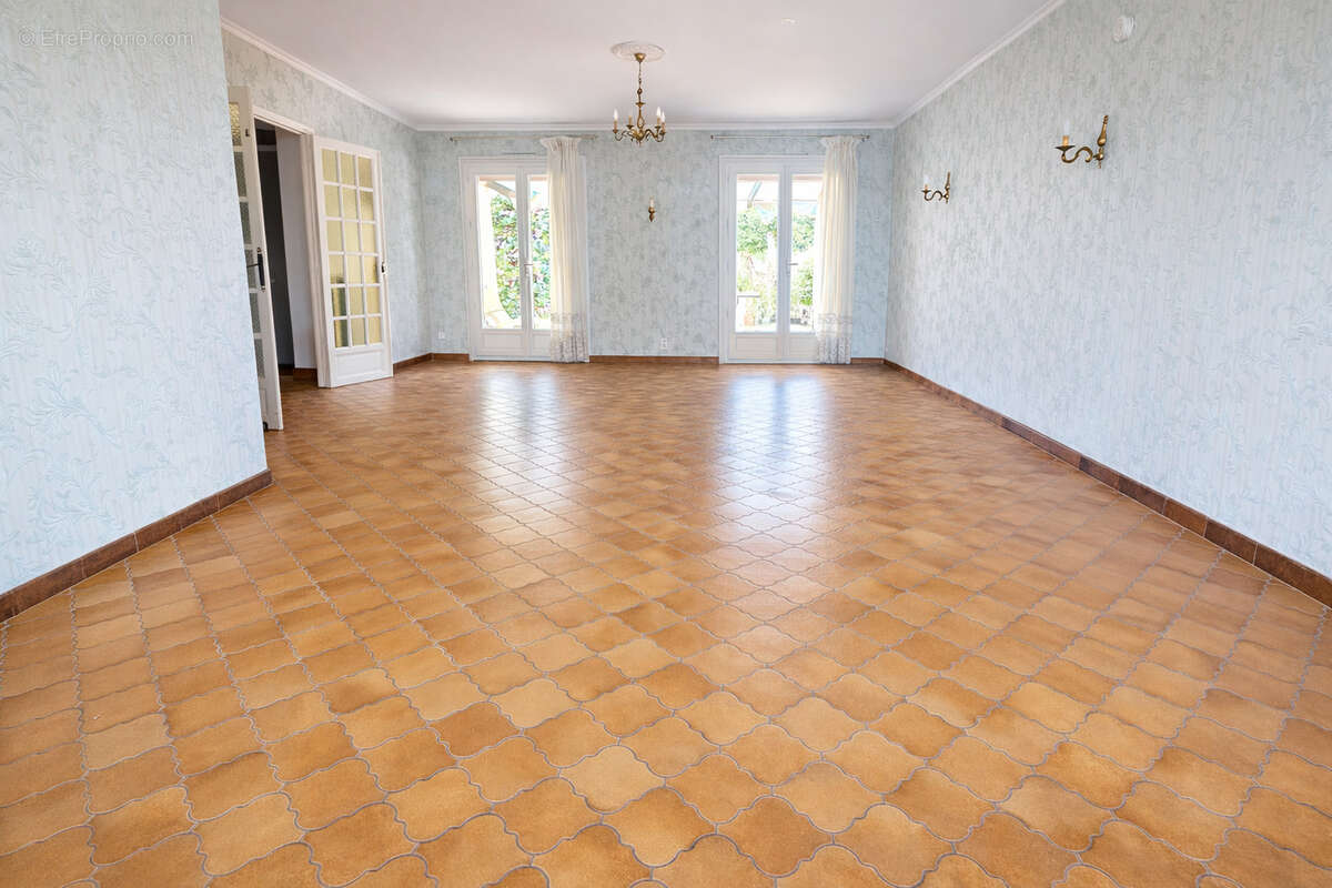 Maison à VILLENEUVE-LES-MAGUELONE