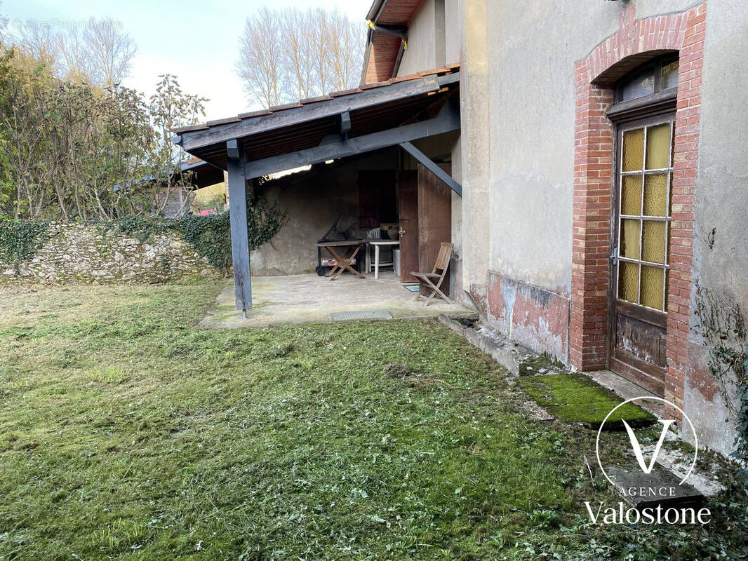 Maison 170 m² à Pujo-Le-Plan  - photo 4
