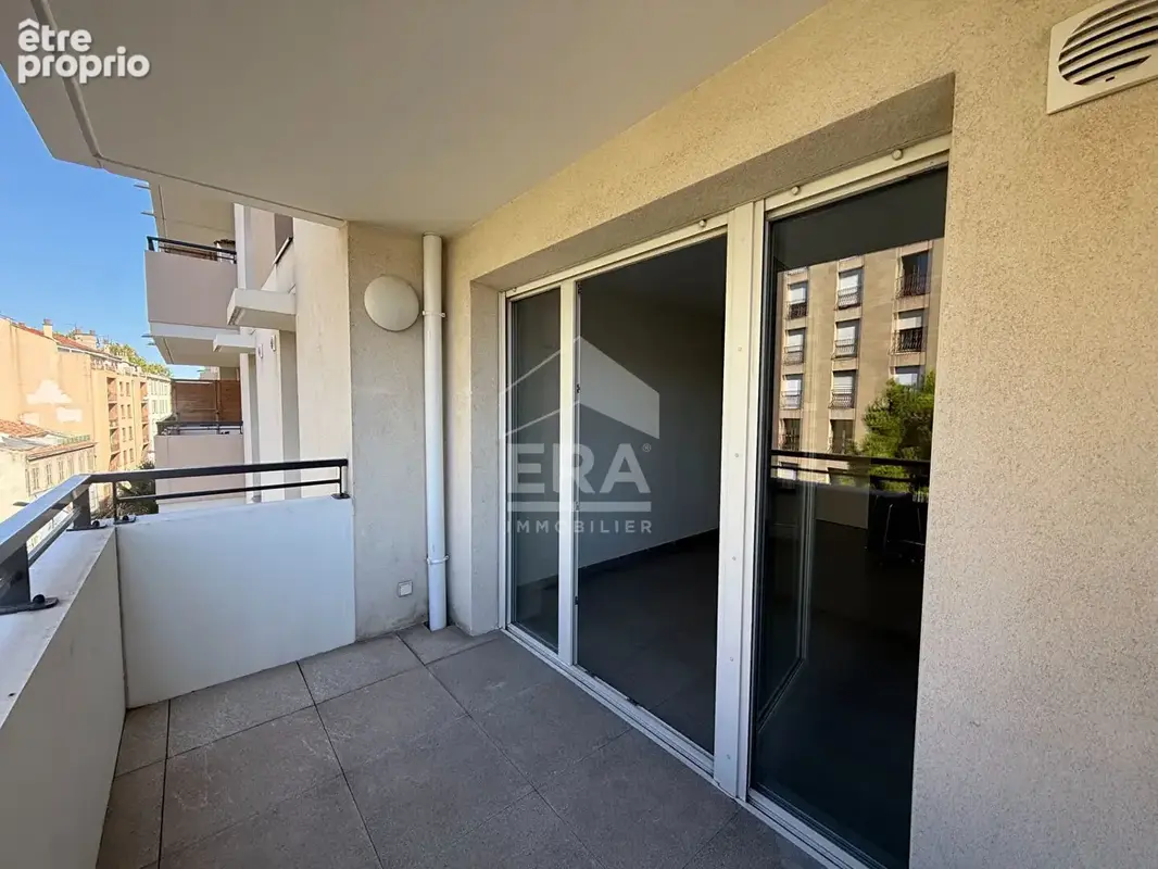 Appartement à MARSEILLE-5E