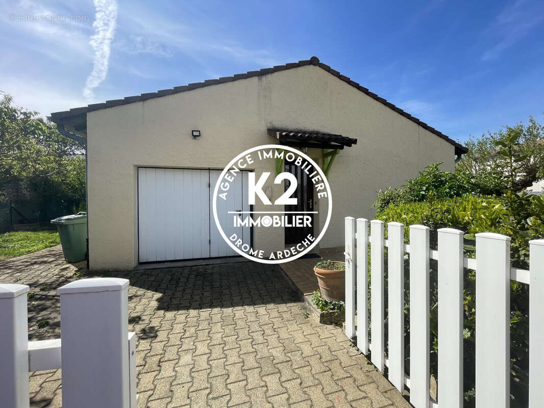 Maison à MONTELIMAR