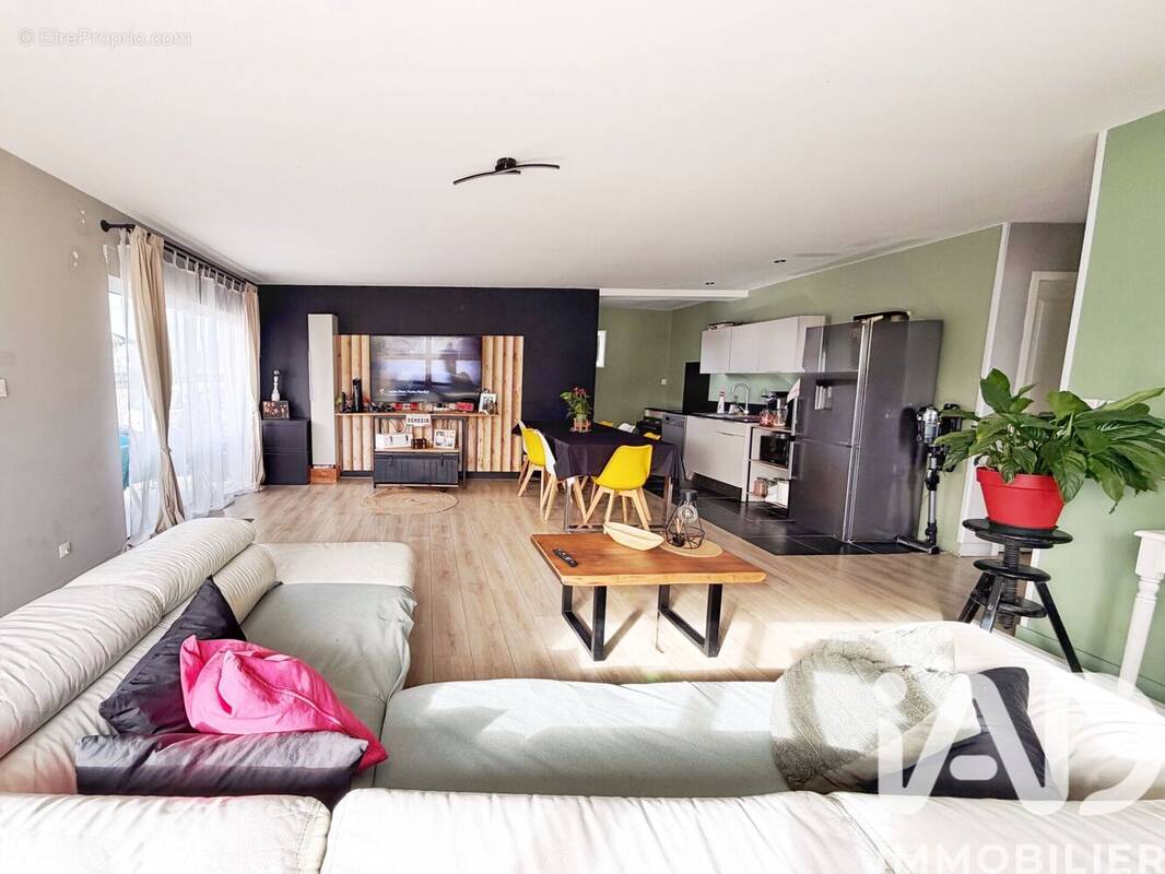 Photo 1 - Maison à AMBARES-ET-LAGRAVE