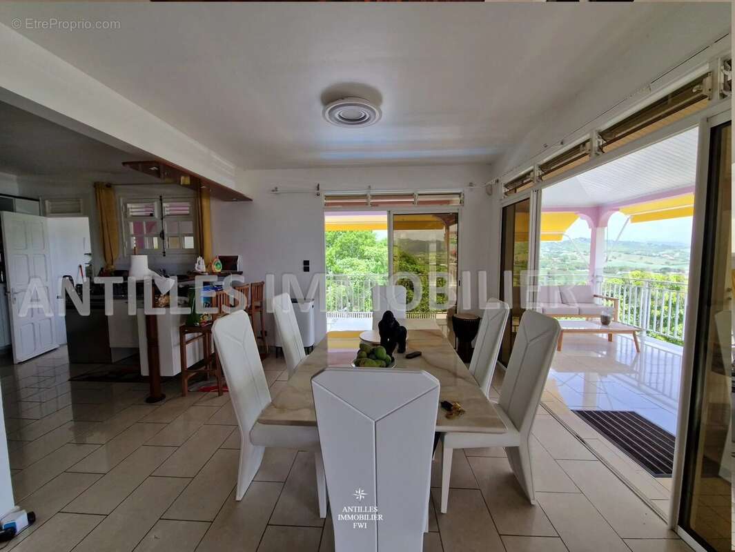 vente maison - 9 pièce(s) - photo 9