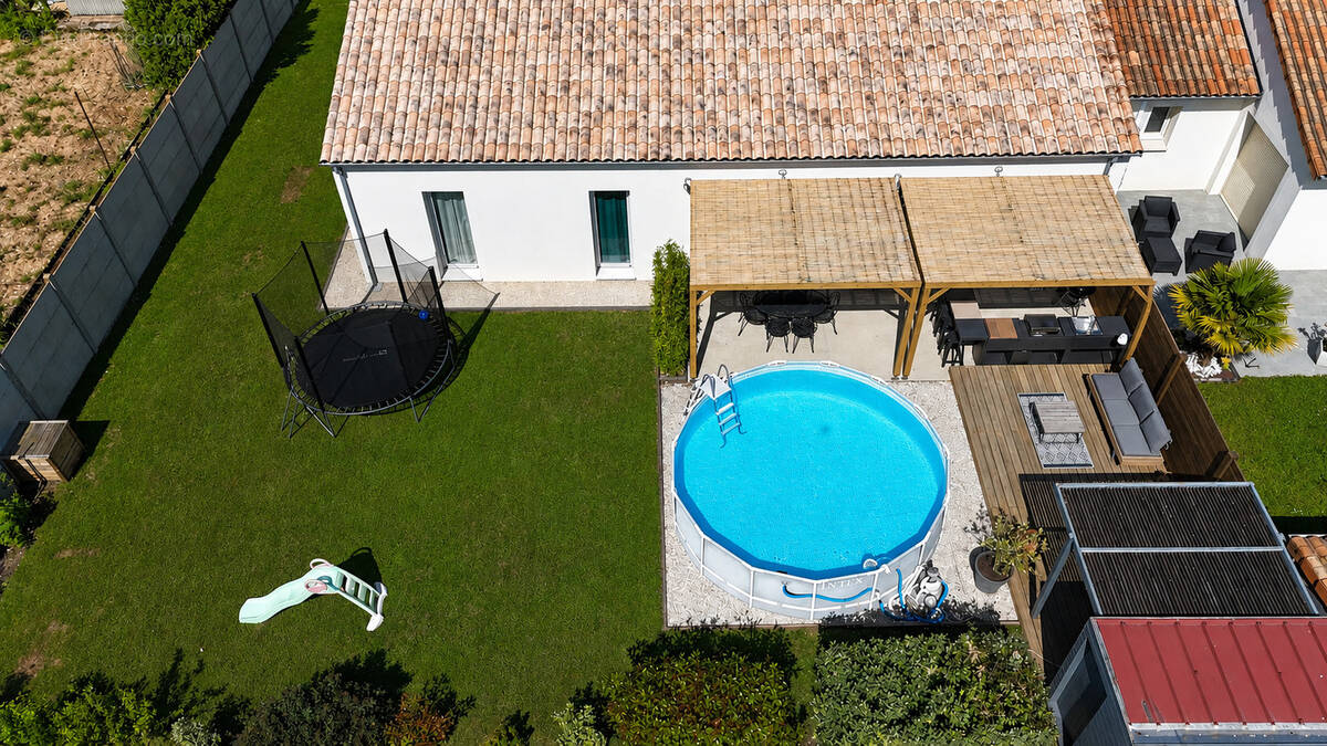 Maison à NEUVILLE-DE-POITOU