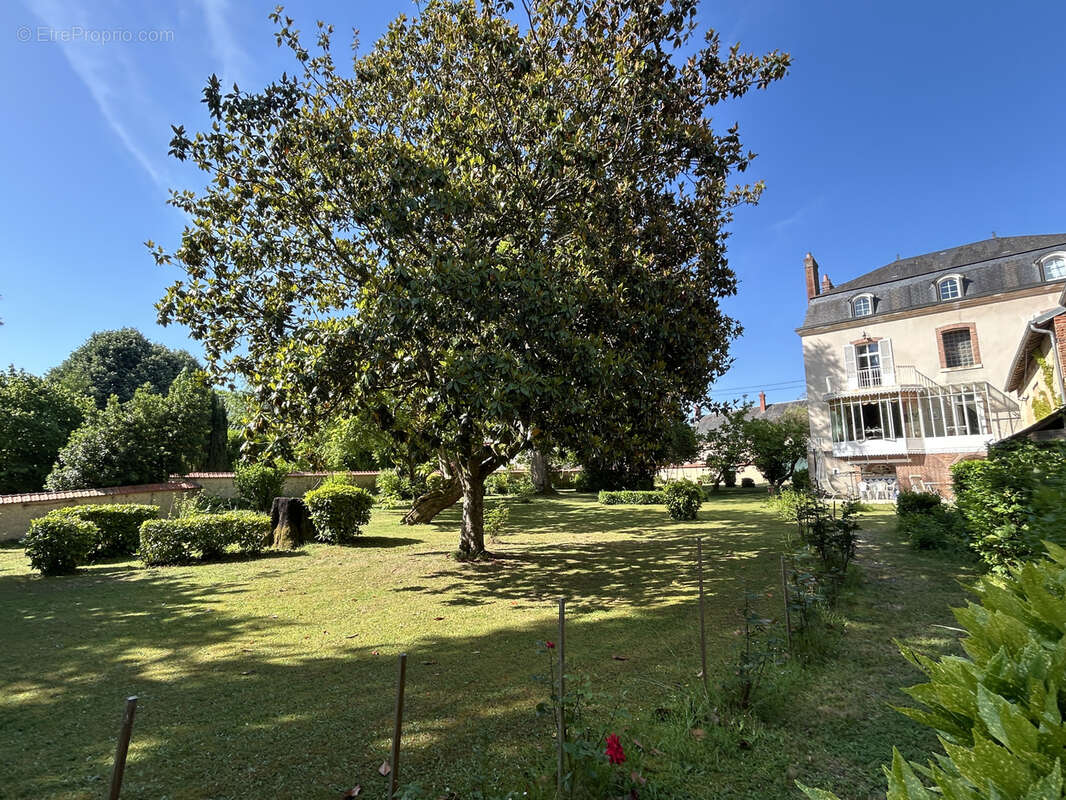 Maison à AUBIGNY-SUR-NERE