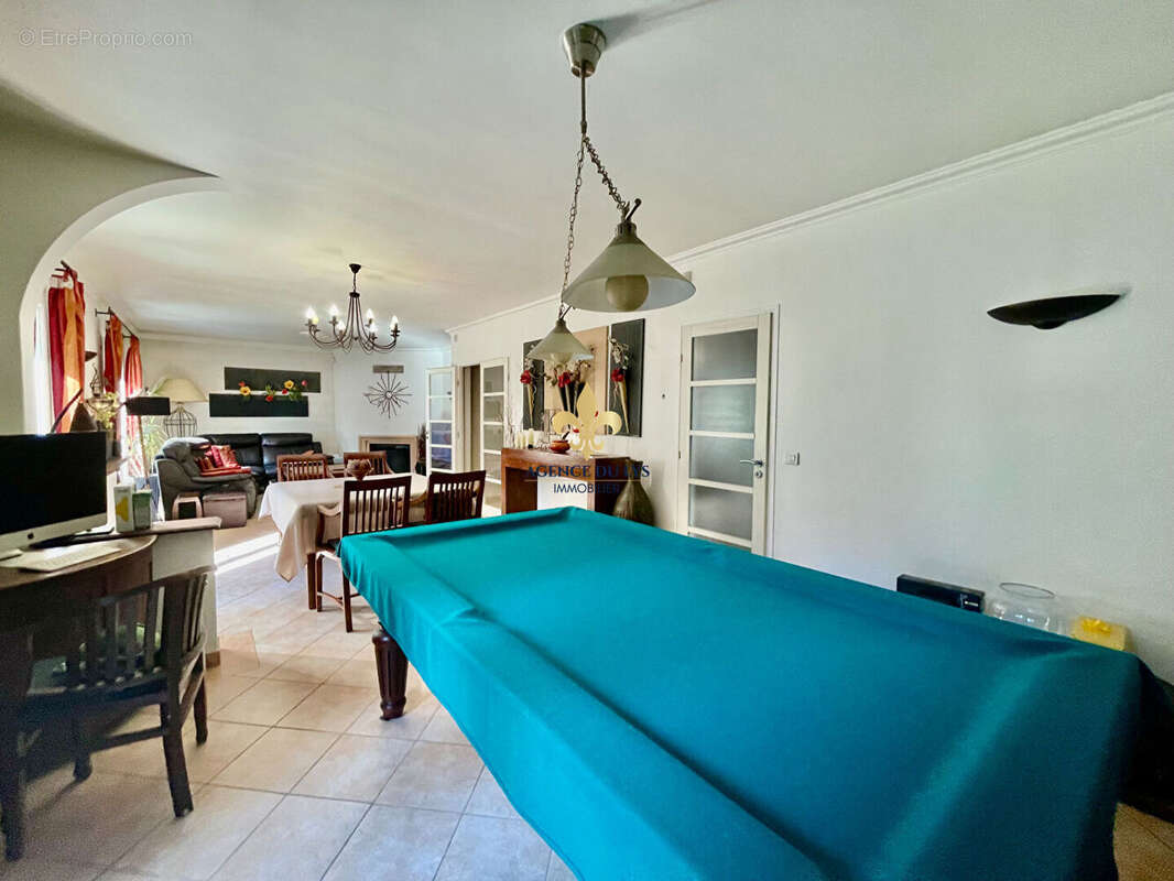 Maison à ORRY-LA-VILLE