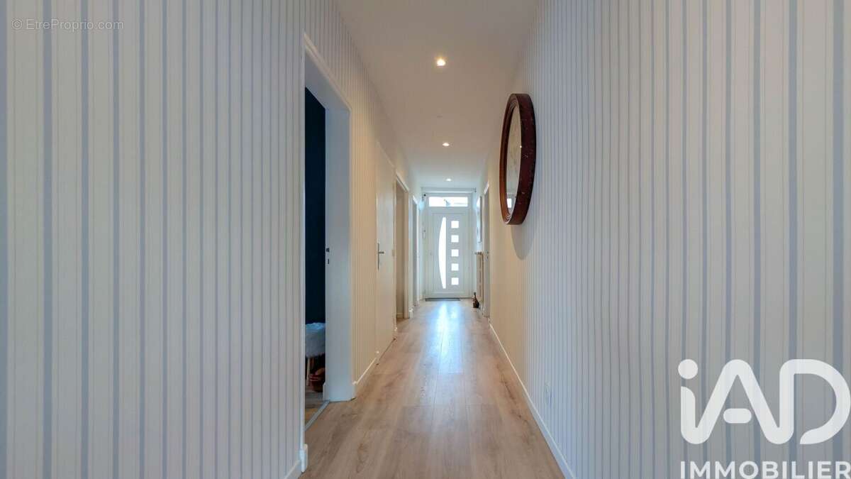 Photo 7 - Maison à ONET-LE-CHATEAU