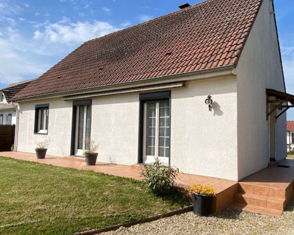 Maison à ATTICHY