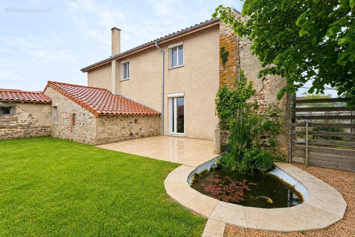 Maison à CHAMBEON