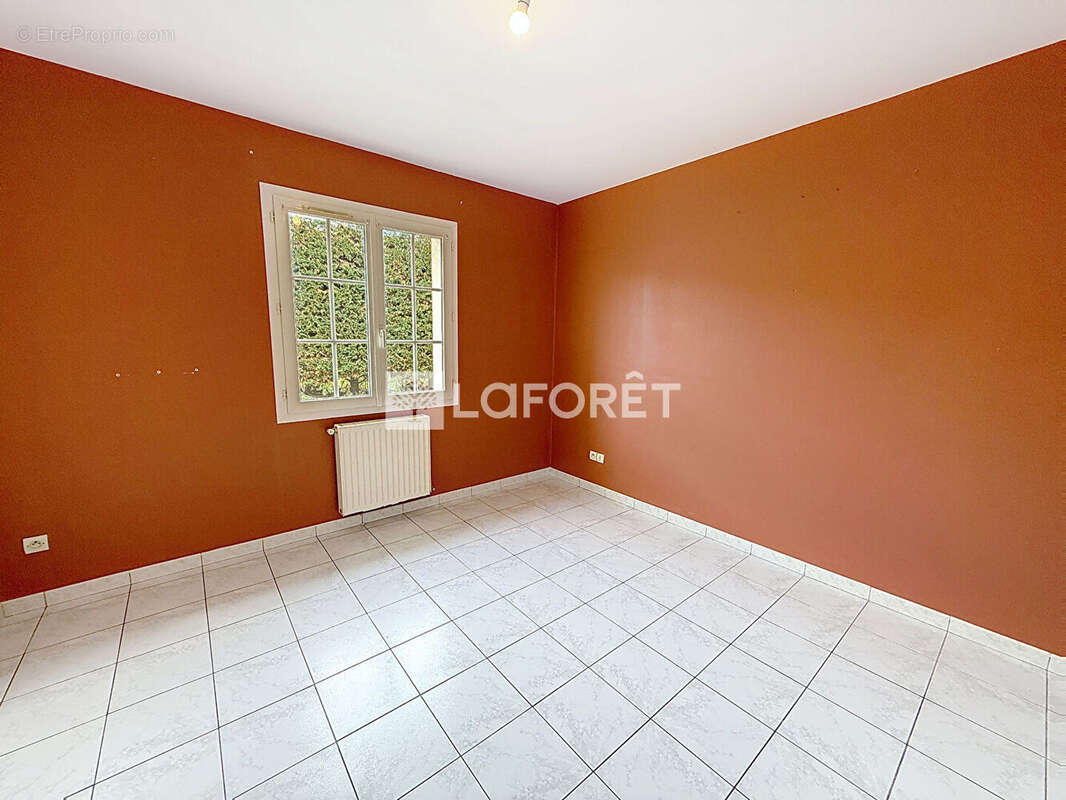 Maison à CANDE-SUR-BEUVRON