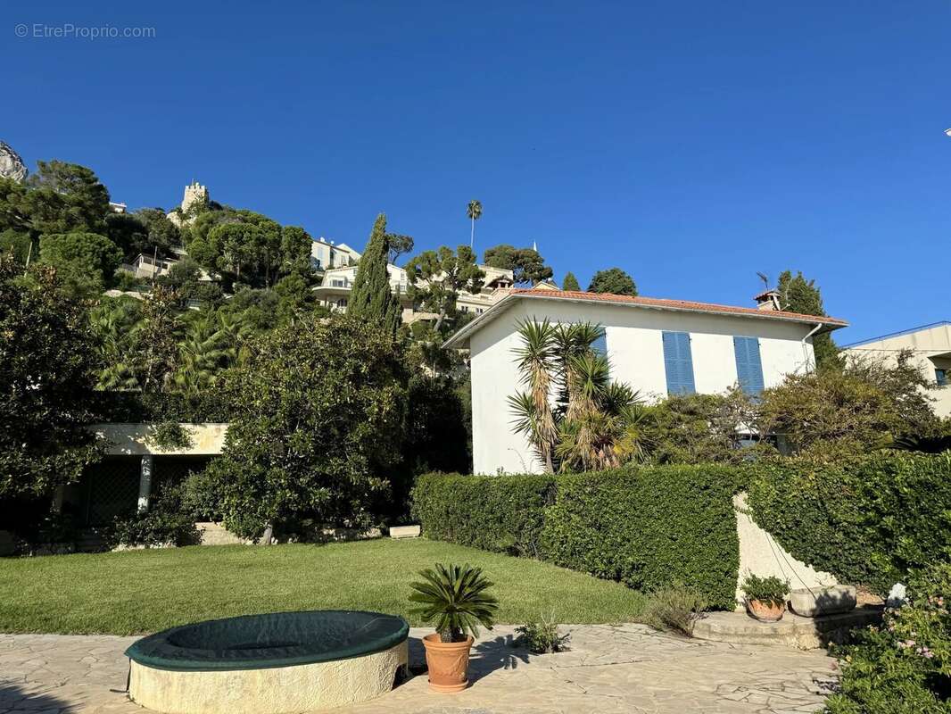 Villa à rénover dans un lieu prestigieux - photo 4
