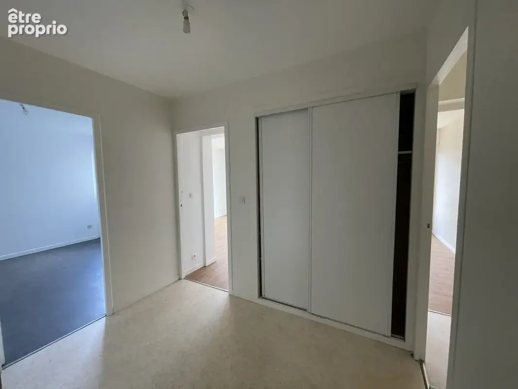 Appartement 48 m² à Mayenne  - photo 9