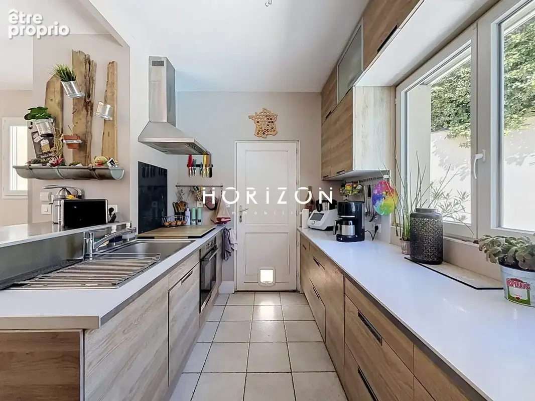 Maison 7 pièces 230 m² à vendre à Chatillon-Sur-Chalaronne (01400) - photo 7