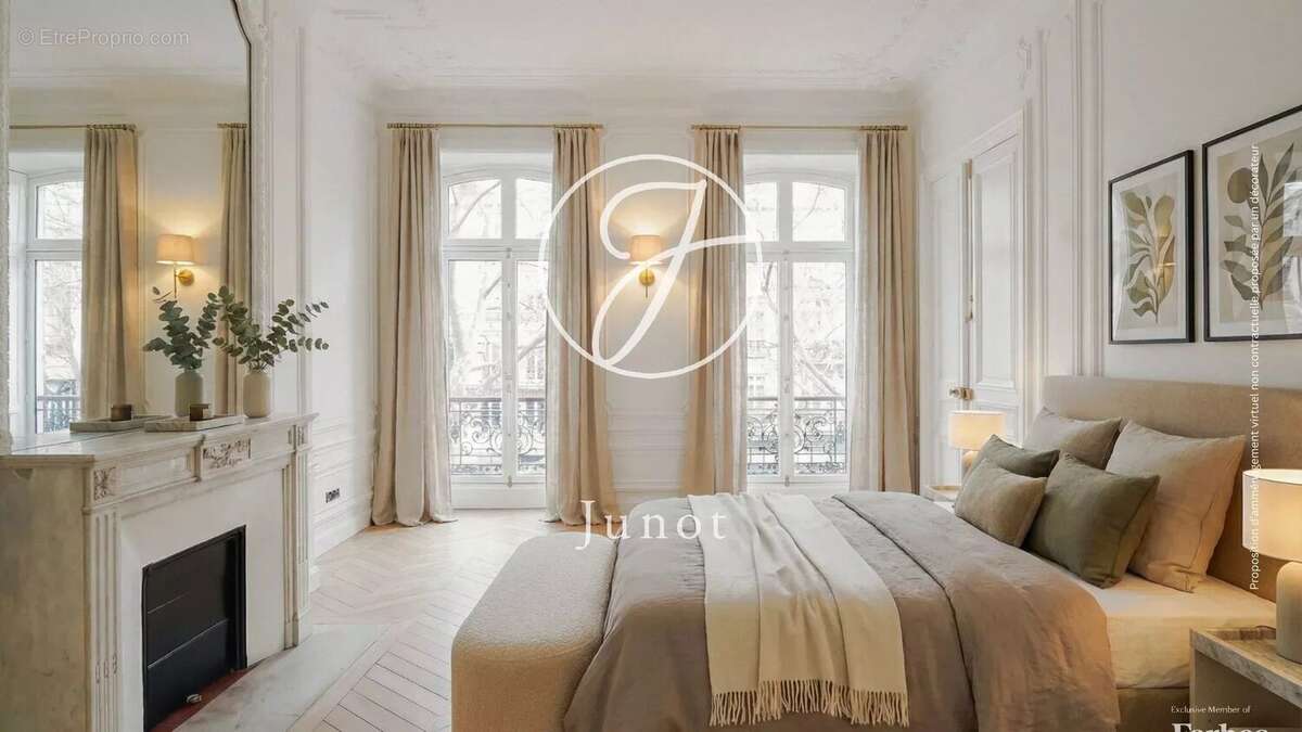 Appartement à PARIS-8E
