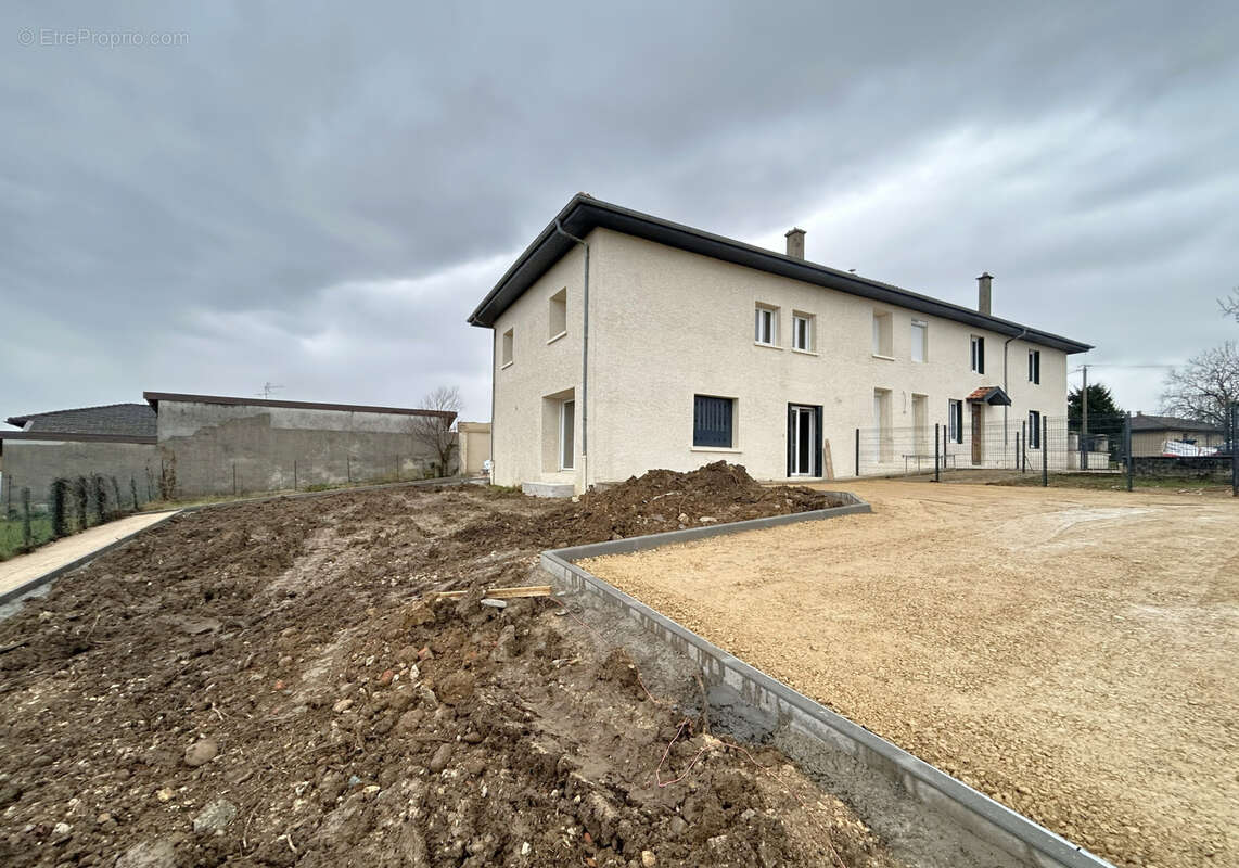 Appartement à VANDEINS