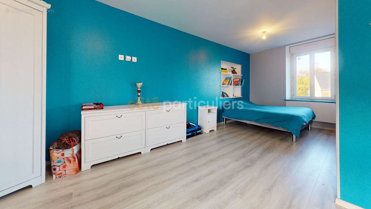 Maison à DRAGEY-RONTHON