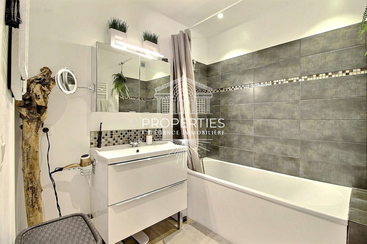 Appartement à LE LAVANDOU