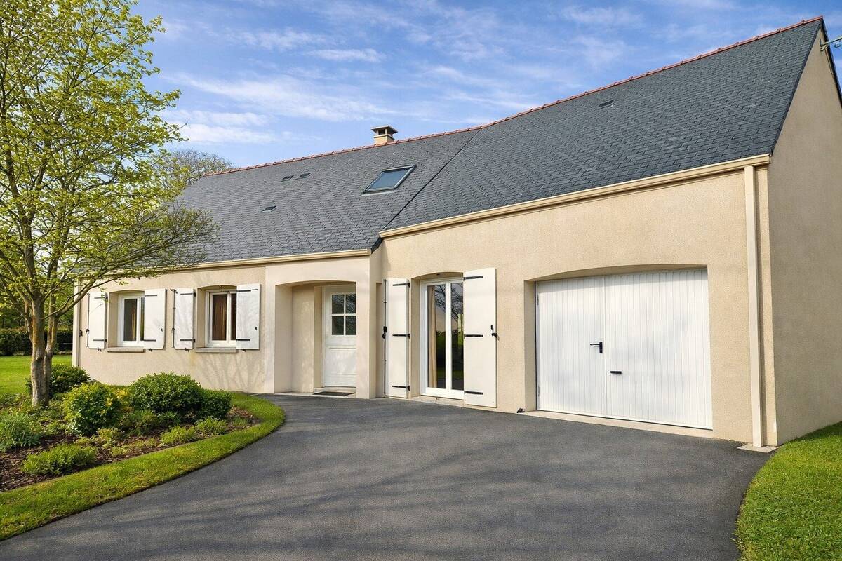 Maison à LA CHAPELLE-SAINT-LAUD