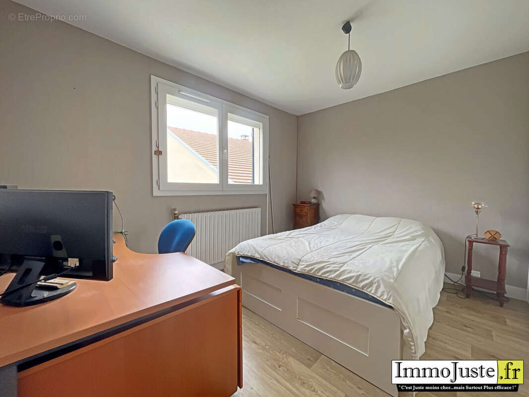 Maison à MAGNY-LES-HAMEAUX